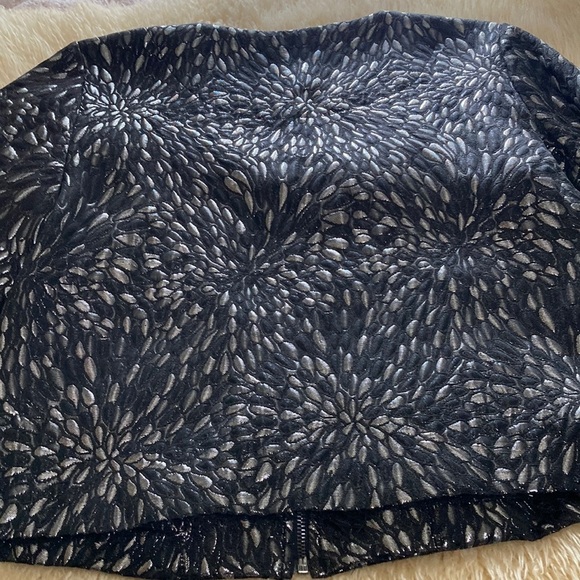 Elegant Black Floral Women's Jacket - Picture 5 of 8